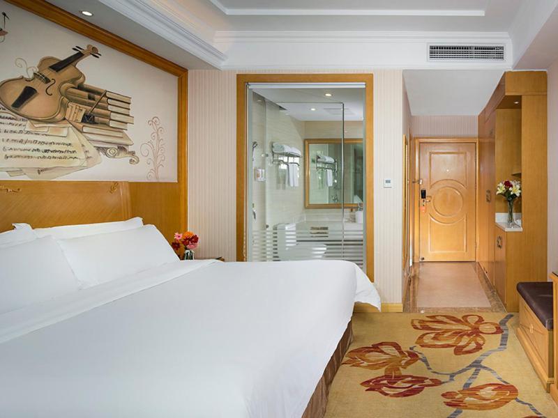Vienna Classic Hotel Ganzhou Meilin Esterno foto